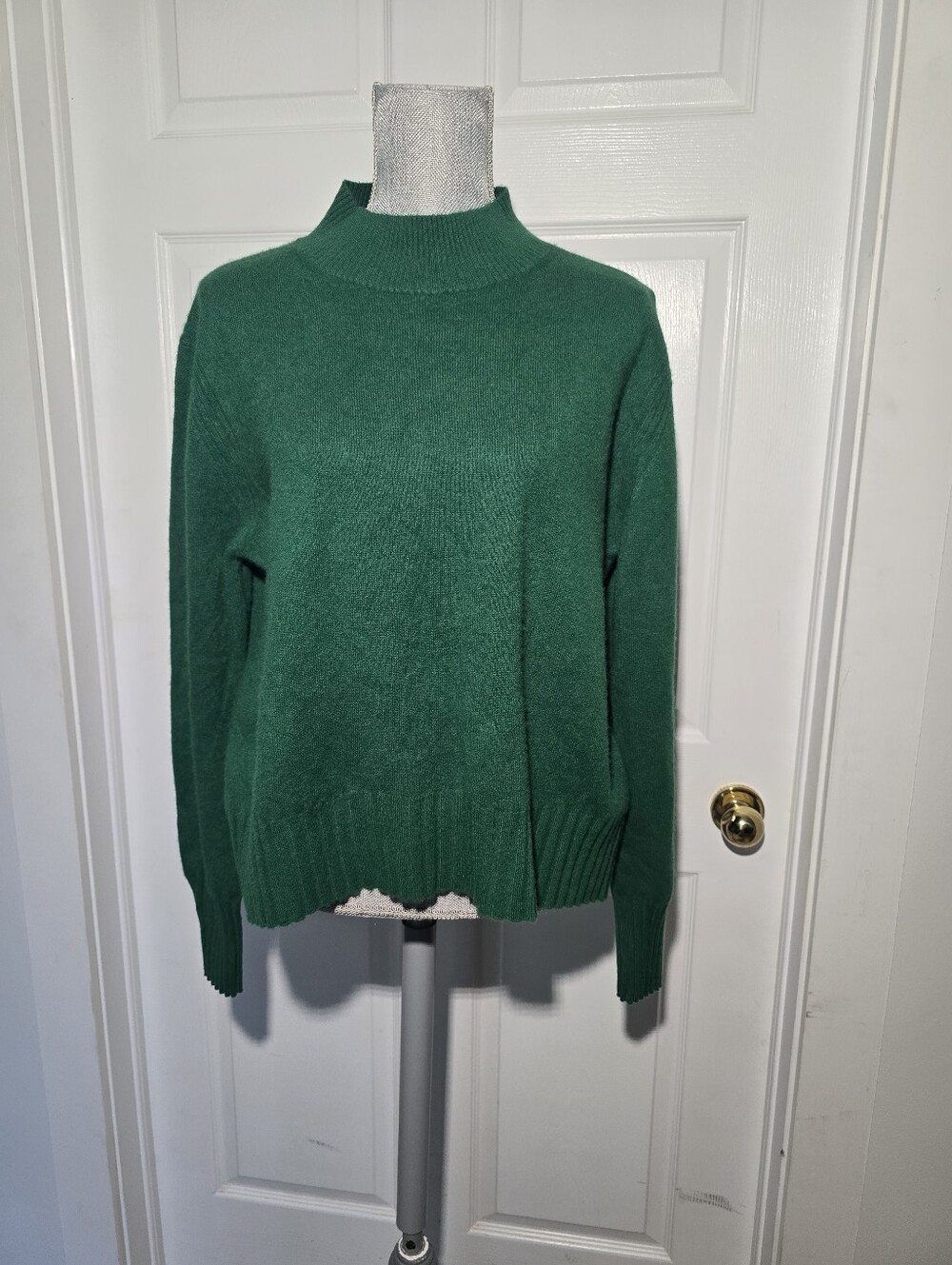 J. Crew Green Mock Neck Sweater 100% cashmere
